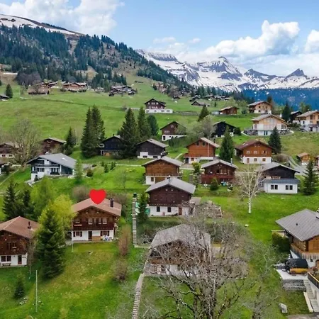 Specht, Gemuetliche Bergferien Auf Der * Axalp